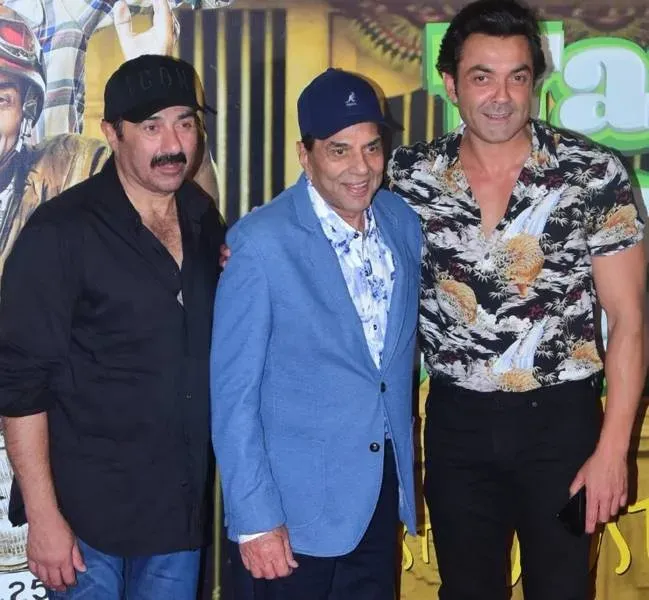 Sunny, Dharmendra and Bobby in YPD-Phir Se event