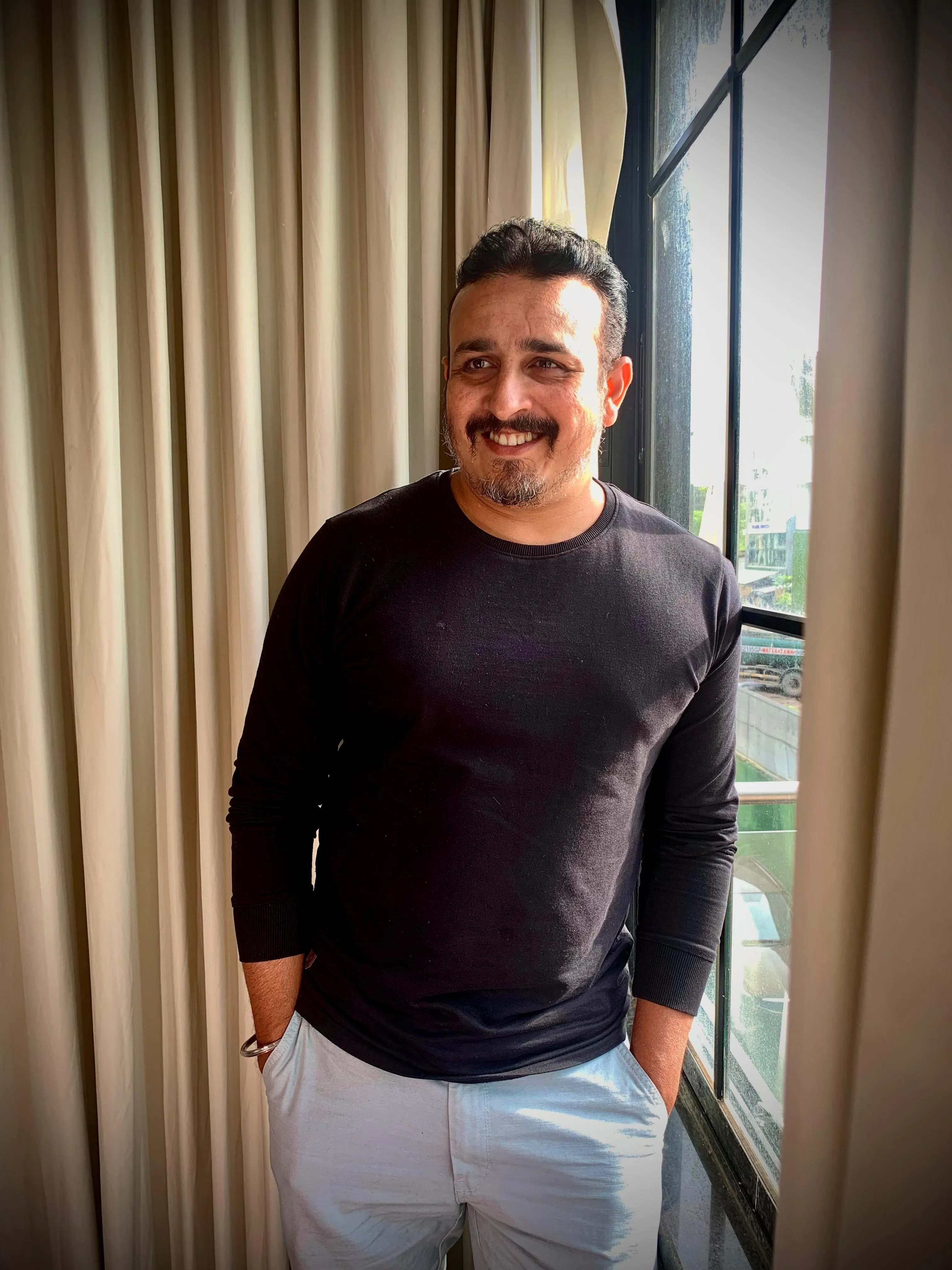Tejas Deoskar on Working with Mahesh Manjrekar