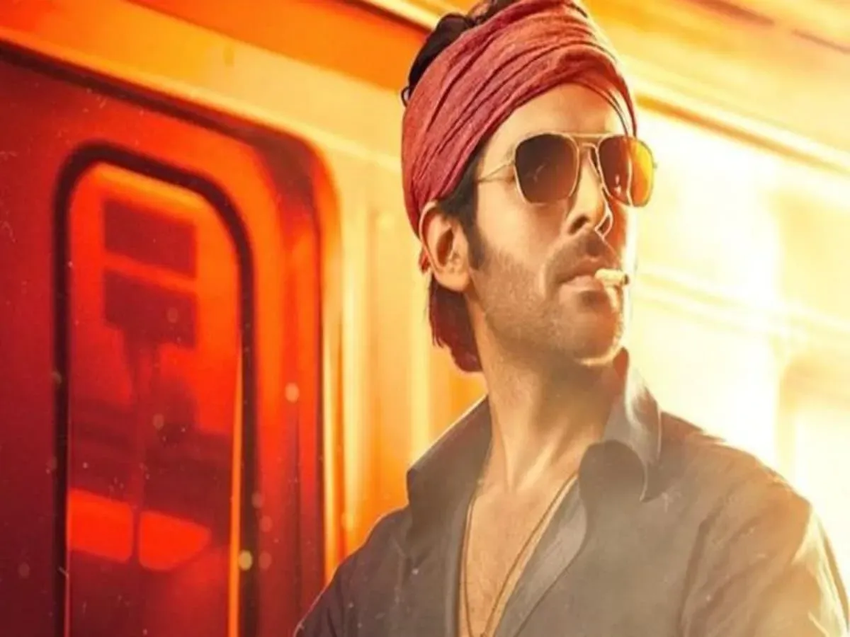 Kartik Aaryan Took Rupees 20 Crore Fees for 10 Days Shoot in Dhamaaka Reveals Shocking Facts - Entertainment News India Kartik Aaryan's 10-day fee is <span class='webrupee'>₹</span>20 crores! Told