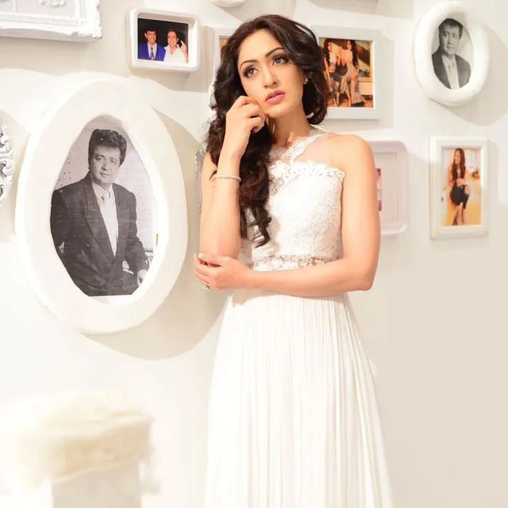 khushali kumar