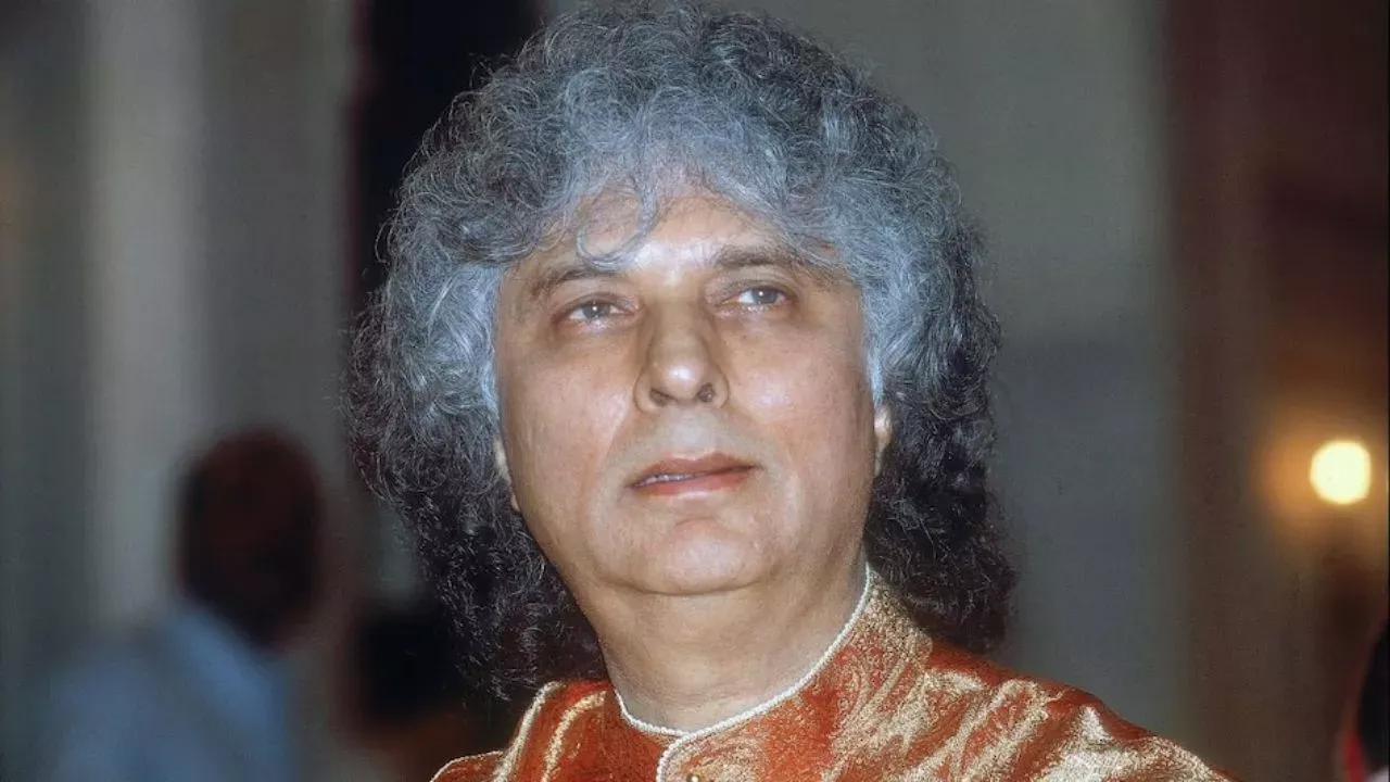  Pandit Shiv Kumar Sharma 