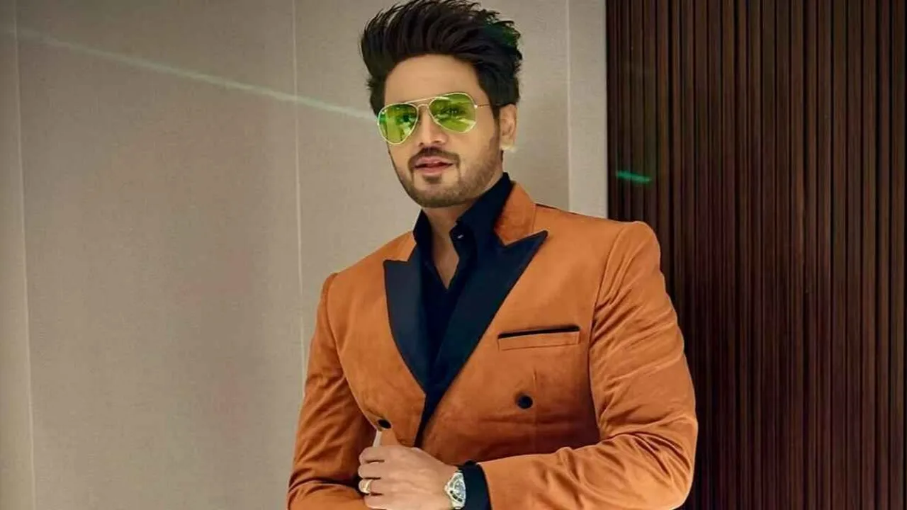BREAKING: Gaurav Khanna is the first CONFIRMED contestant of Farah Khan's  show Celebrity MasterChef | PINKVILLA