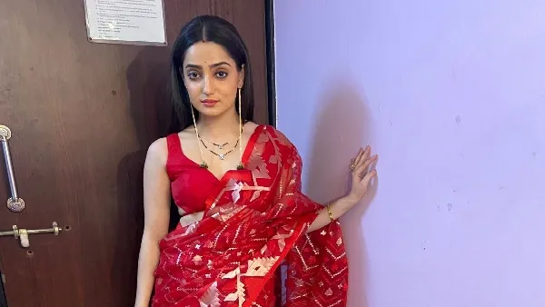 10:29 Ki Aakhri Dastak Twist: Shambhavi Singh