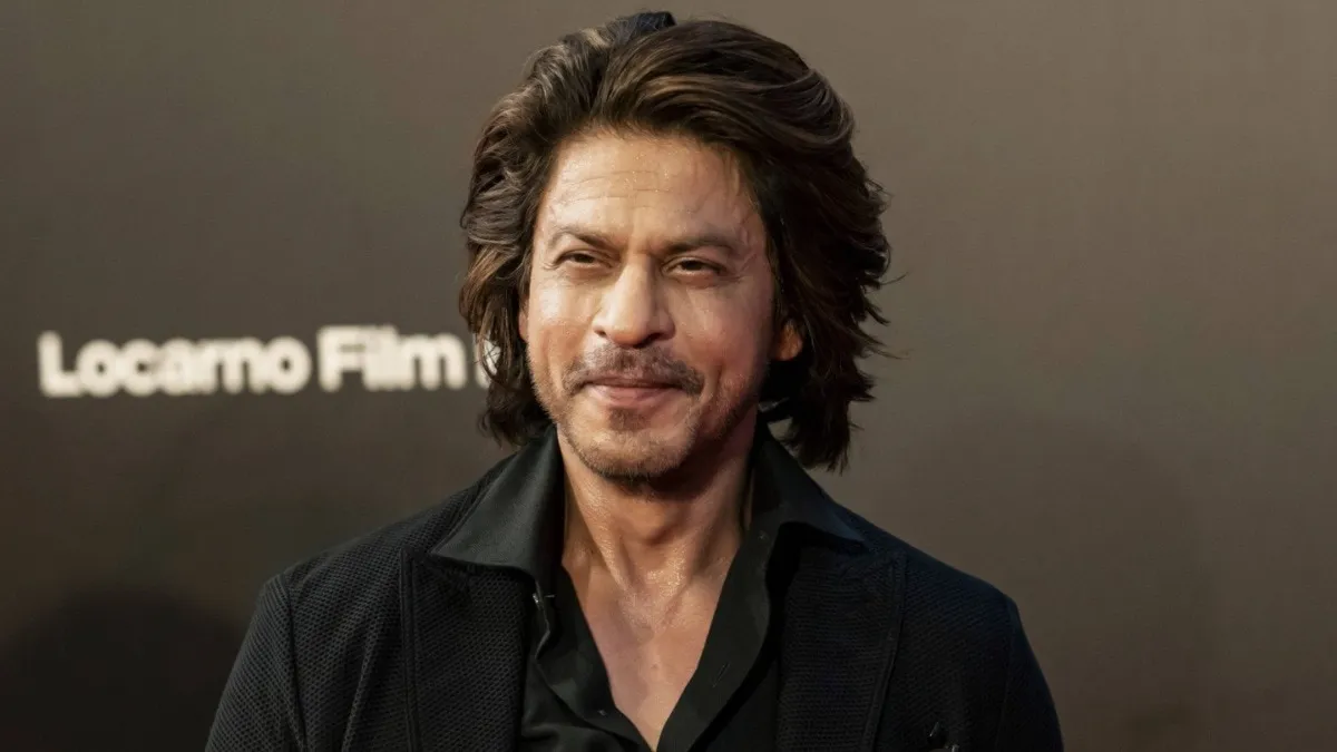 Shah Rukh Khan making 'very big films' so his parents can watch from  heaven: I think mom's a star - India Today