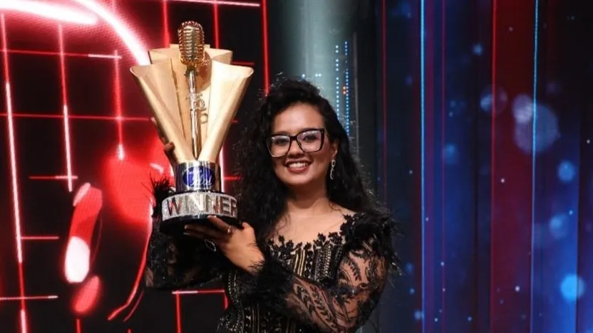 Kolkata's Manasi Ghosh wins Indian Idol 15, takes home Rs 25 lakh - India  Today
