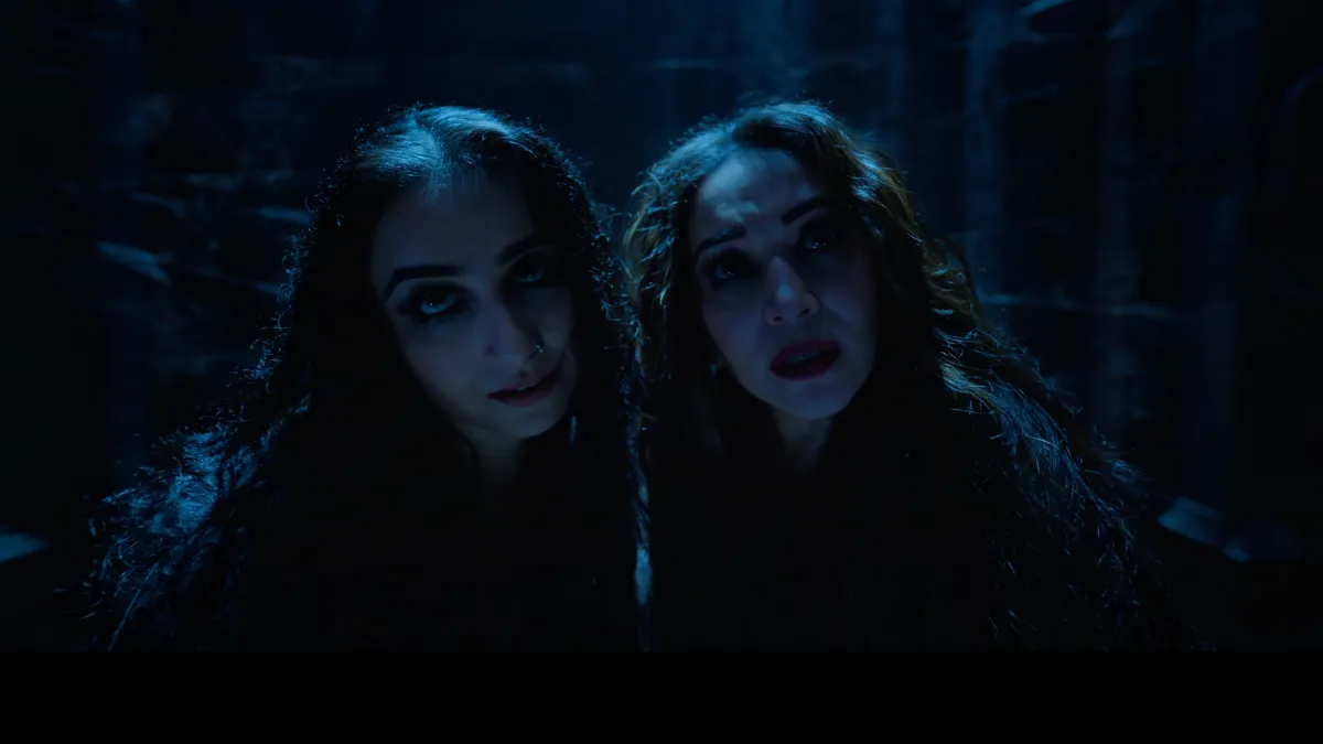Bhool Bhulaiyaa 3 Trailer: Vidya Balan & Madhuri Dixit Team Up As Manjulika  For Final Battle With Kartik Aaryan - Entertainment