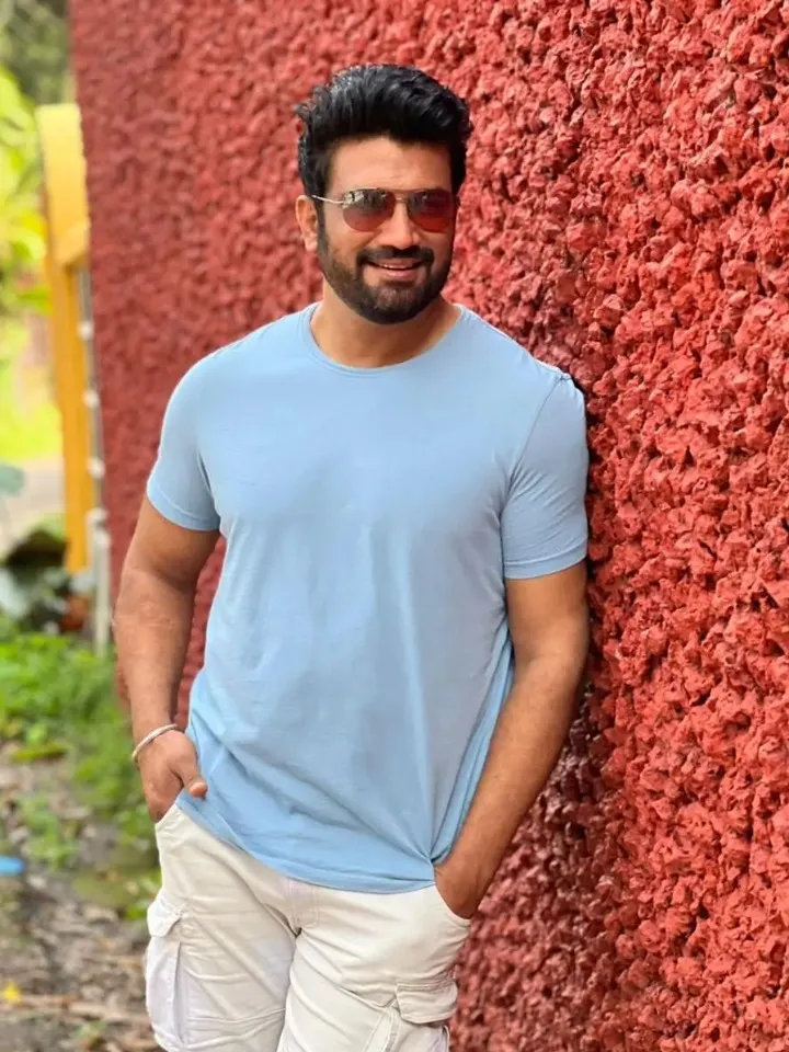 Popular actor Sharad Kelkar