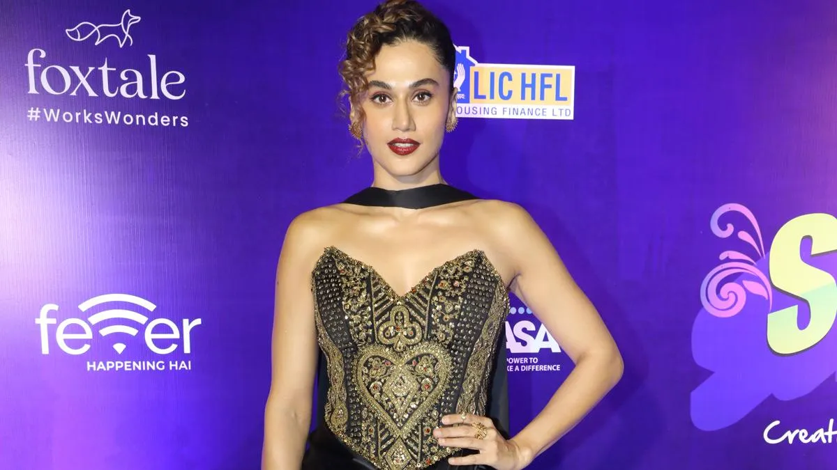 Taapsee Pannu Stuns in Bold Look