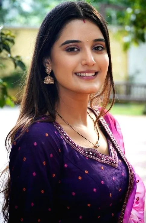 Ayushi Khurana says working with Jayati Bhatia 'is like a masterclass'