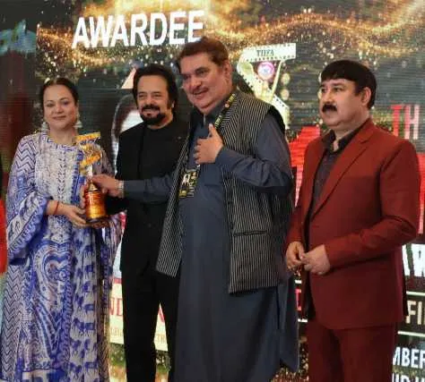12th TIIFA Awards 2024 :मंदाकिनी, सुधा चंद्रन, अर्शी खान सहित कई हस्तियां  सम्मानित