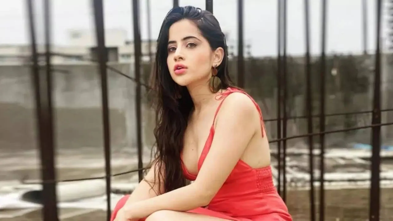 Urfi Javed Slams PETA India, Calls It 'Scam' | Times Now
