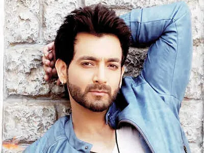 Vineet Raina: My parents are focusing on getting me married this year -  Times of India