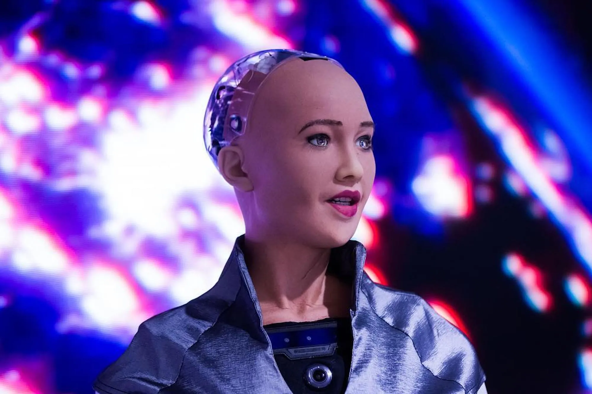AI Creation Sophia The Robot Will Star In New Film | Wonderland