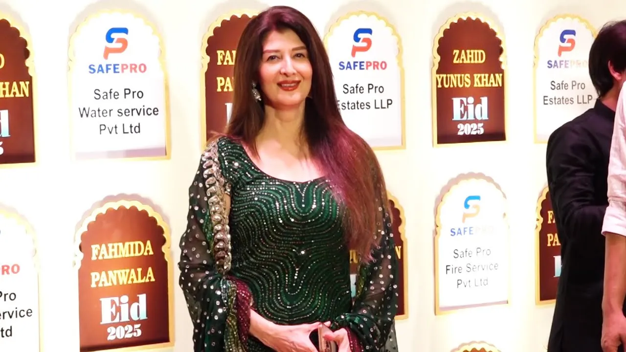Sangeeta Bijlani Arrived At Zahid Yunus Khan & Fahmida Panwala Eid al Fitr Party