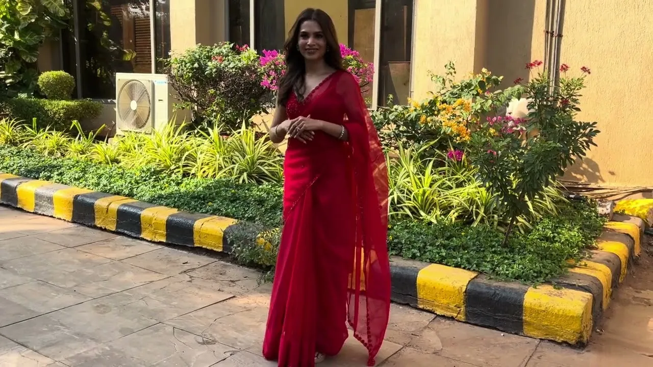 Bhoomika Meena Spotted at Juhu Promoting Her Latest Series Chidiya Udd  #bhoomika #spotted