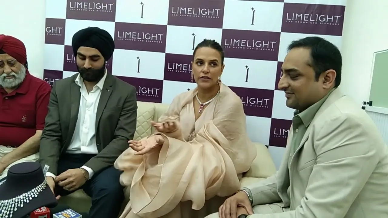 *Limelight Diamonds launched their largest store in Delhi, inaugurated by  Actress Neha Dhupia#