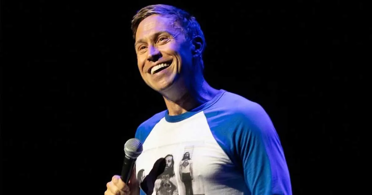 Comedian Russell Howard Quits TV After 19 Years: “I Just Prefer Doing  Stand-Up”