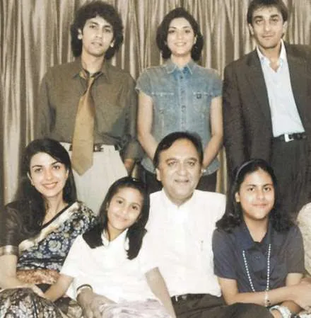 Sanjay Dutt family, childhood photos | Celebrity family wiki