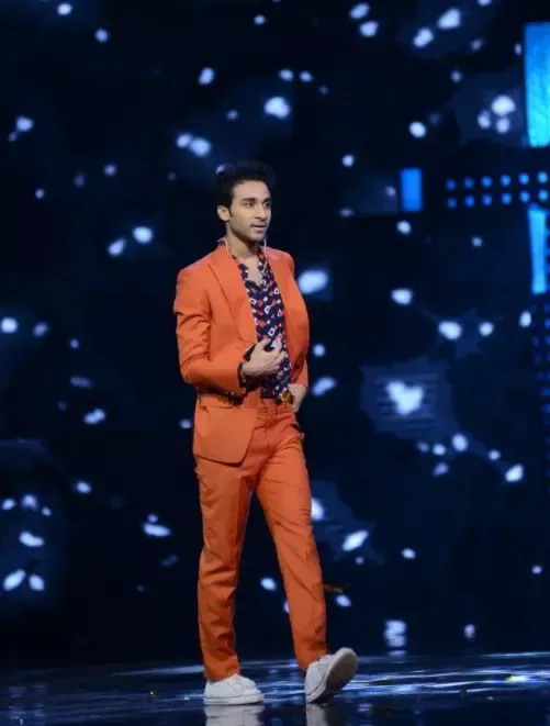 Raghav Juyal Wiki, Age, Girlfriend, Family, Instagram, Wife, Dance, Comedy,  Photos, and Biography - WebBhai
