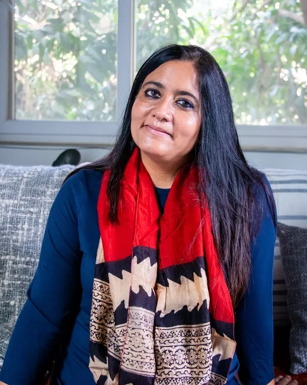 Mrs. Archana Dutta, Founder & CEO of SecondAct Shares Insights on  determination to transform people live through her immaculate vision and  Social works. - Fox Interviewer