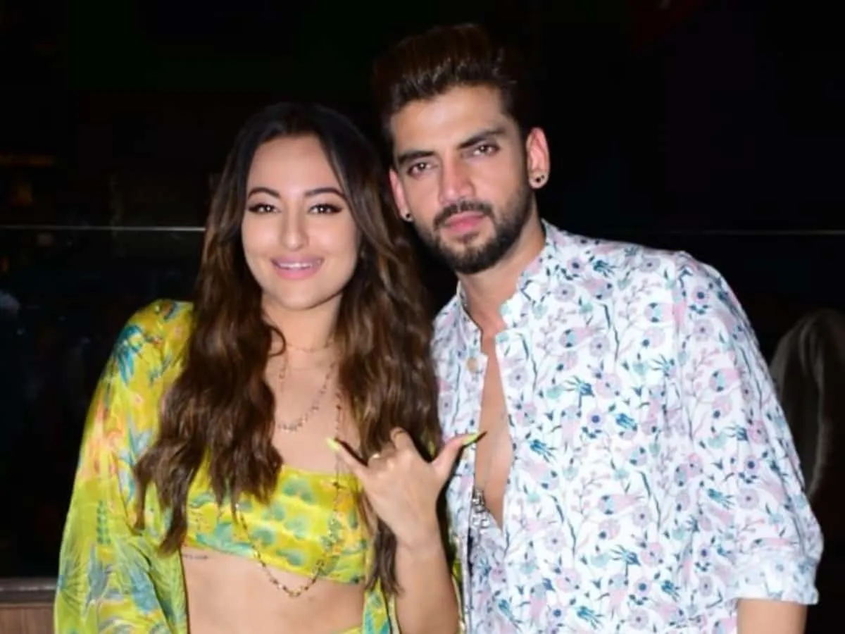 Sonakshi Sinha enjoys time with Zaheer Iqbal's family, viral photo