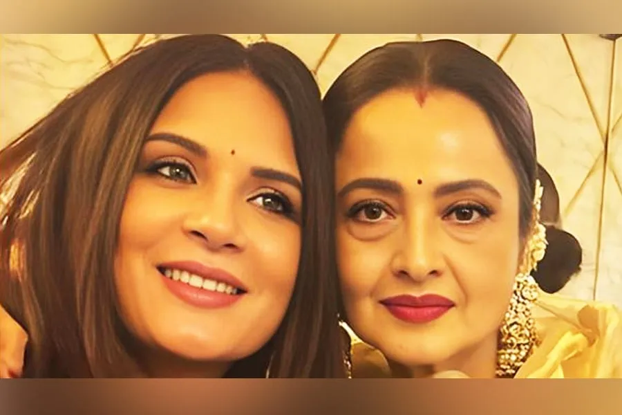 Rekha Hugs Richa Chadha