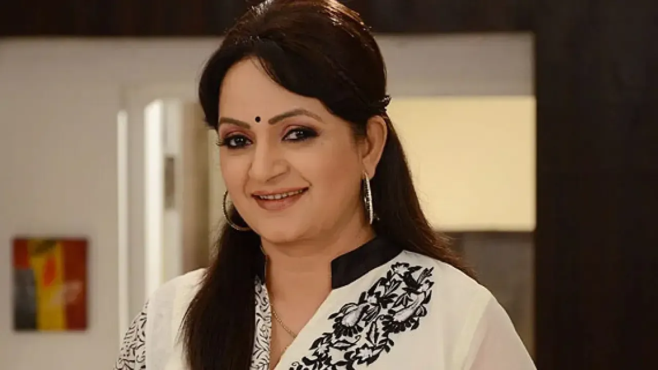 Upasana Singh Age, Height, Weight, Wiki, Biography, Family, And More -  UnfoldedStars.in