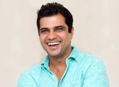 Bavesh Janavlekar, currently the Head of Zee Television Channel and Zee  Talkies, takes on an additional role as Business Head of Marathi Films at  Zee Studios : Bollywood News - Bollywood Hungama