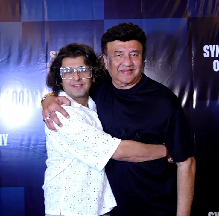 Sonu Nigam's Star-Studded Birthday Bash: Celebrating with Javed Akhtar and  Music Industry Legends