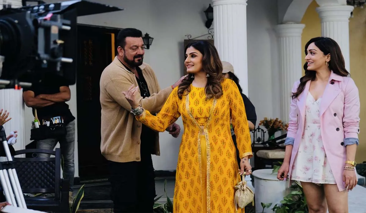 Khushali Kumar ने 'घुड़चढ़ी' की सह-कलाकार Raveena Tandon के बारे में कहा:  एक स्टाइल आइकन जो उम्र को भी मात देती है - Dainik Savera Times | Hindi News  Portal