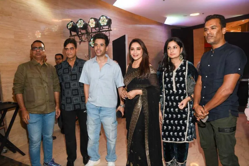 Star-Studded Music Launch of the Song “Kalla Rai Gaya” from the upcoming  film "Hey Siri Ve Siri" by Zee Music and Waveband Production