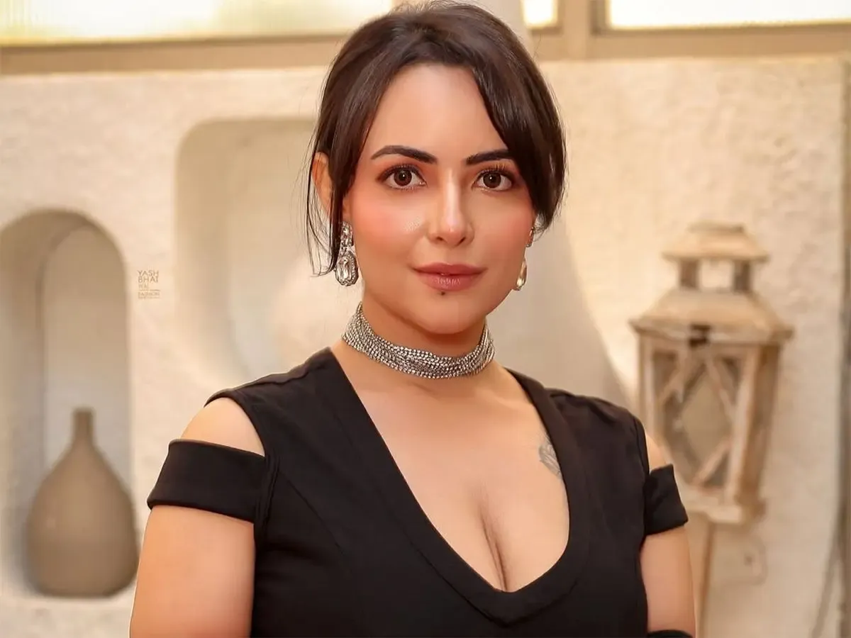 Hot Beauty Aanchal Munjal Cries Foul on Pushpa 2 The Rule