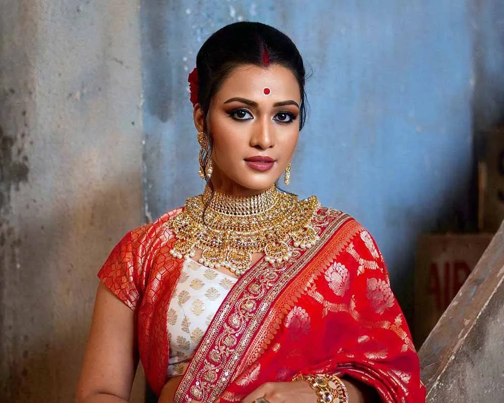 Aayushi Bhave Tilak Age, Family, Husband, Serial, Biography, Wiki -  BREEZEMASTI