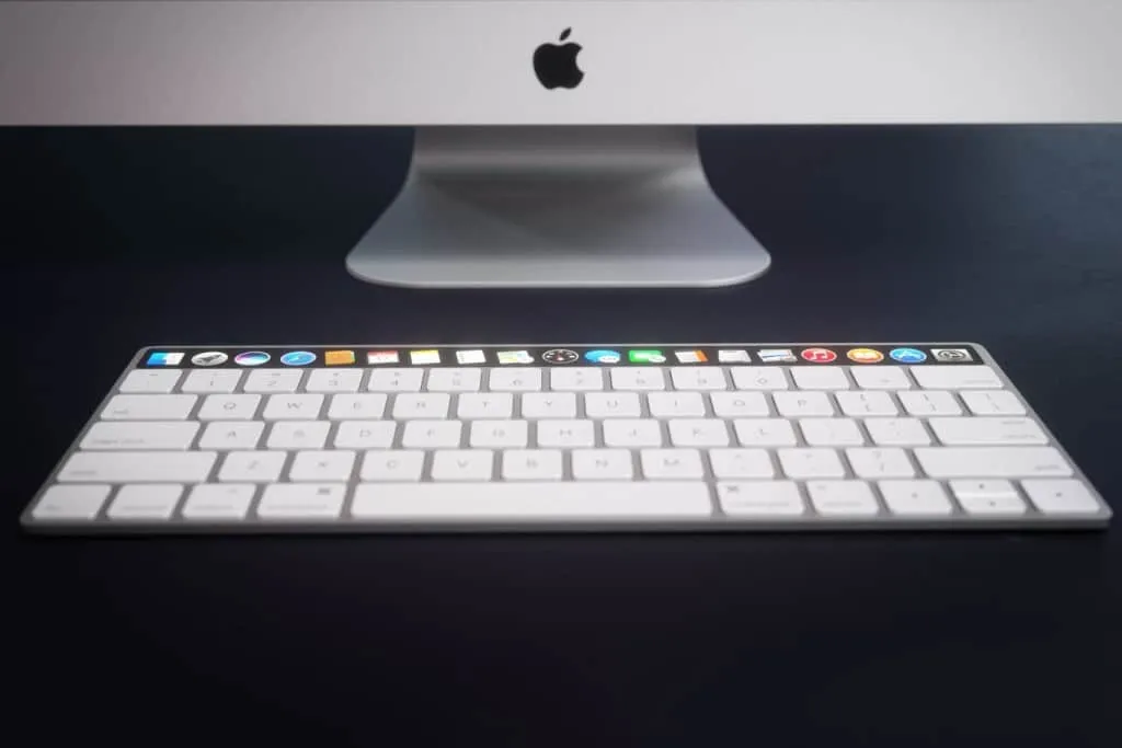 CIOL MacBook may opt for a 'Magic Toolbar' instead of Function Keys 
