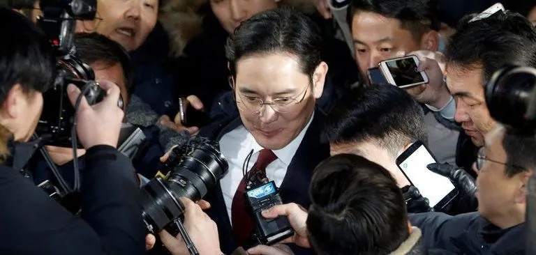 CIOL Samsung chief Jay Y. Lee arrested in corruption scandal