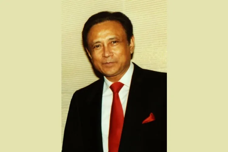 Dr. Mani Bhaumik