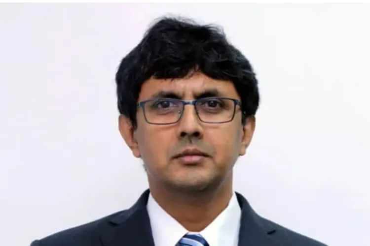 Prasanth Prabhakaran, Yes Securities