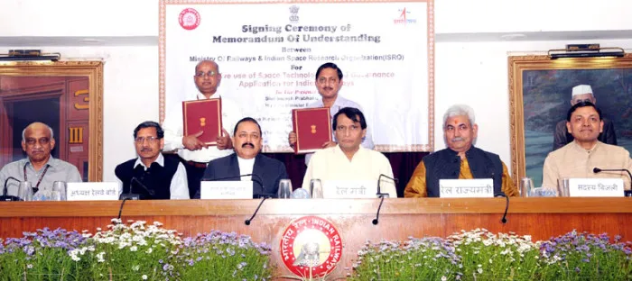 The Union Minister for Railways, Shri Suresh Prabhakar Prabhu witnessing the signing ceremony of MoU between the Ministry of Railways and Indian Space Research Organization (ISRO) for Effective Use of Space Technology in Remote Sensing and Graphic Information System (GIS) based Governance Application for Indian Railways, in New Delhi on March 17, 2016. The Minister of State for Development of North Eastern Region (I/C), Prime Ministers Office, Personnel, Public Grievances & Pensions, Department of Atomic Energy, Department of Space, Dr. Jitendra Singh, the Minister of State for Railways, Shri Manoj Sinha, the Chairman, Railway Board, Shri A.K. Mital and other dignitaries are also seen.