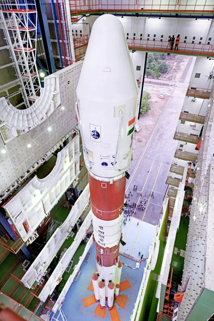 11fullyintegratedpslv-c34atvehicleassemblybuilding