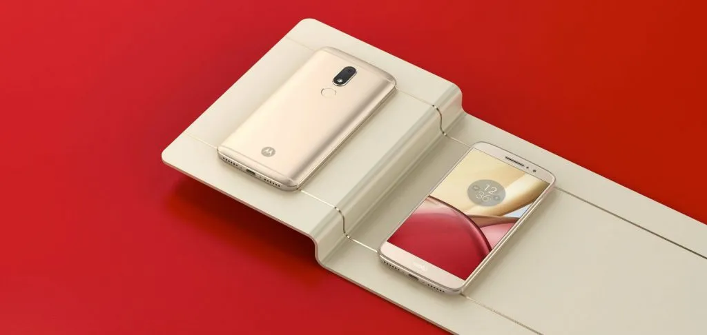 Moto M