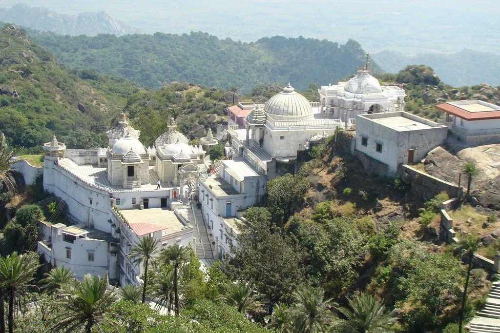 achalgarh-fort