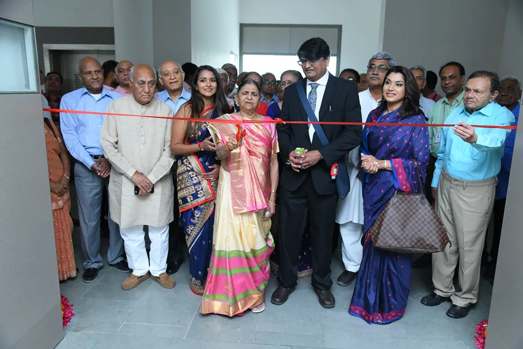 Nomenclature of “Babubhai & Savitaben Patel General Ward” at CHARUSAT Hospital SUB NRI philanthropist Late Shri Babubhai & Shri Savitaben Patel Awarded with Daan Bhaskar Award