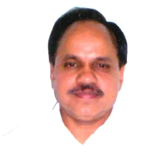 passport-photo-M-S-DAGUR-544x510