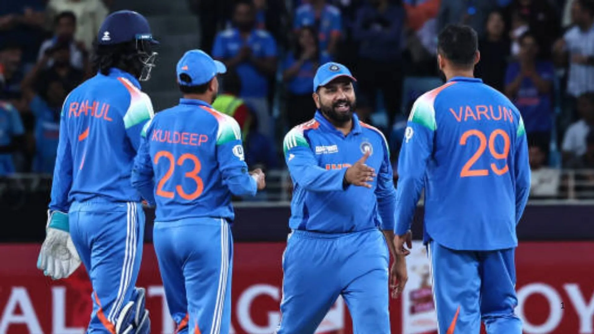 Varun Chakravarthy बल्लेबाजों के लिए बने सिरदर्द 