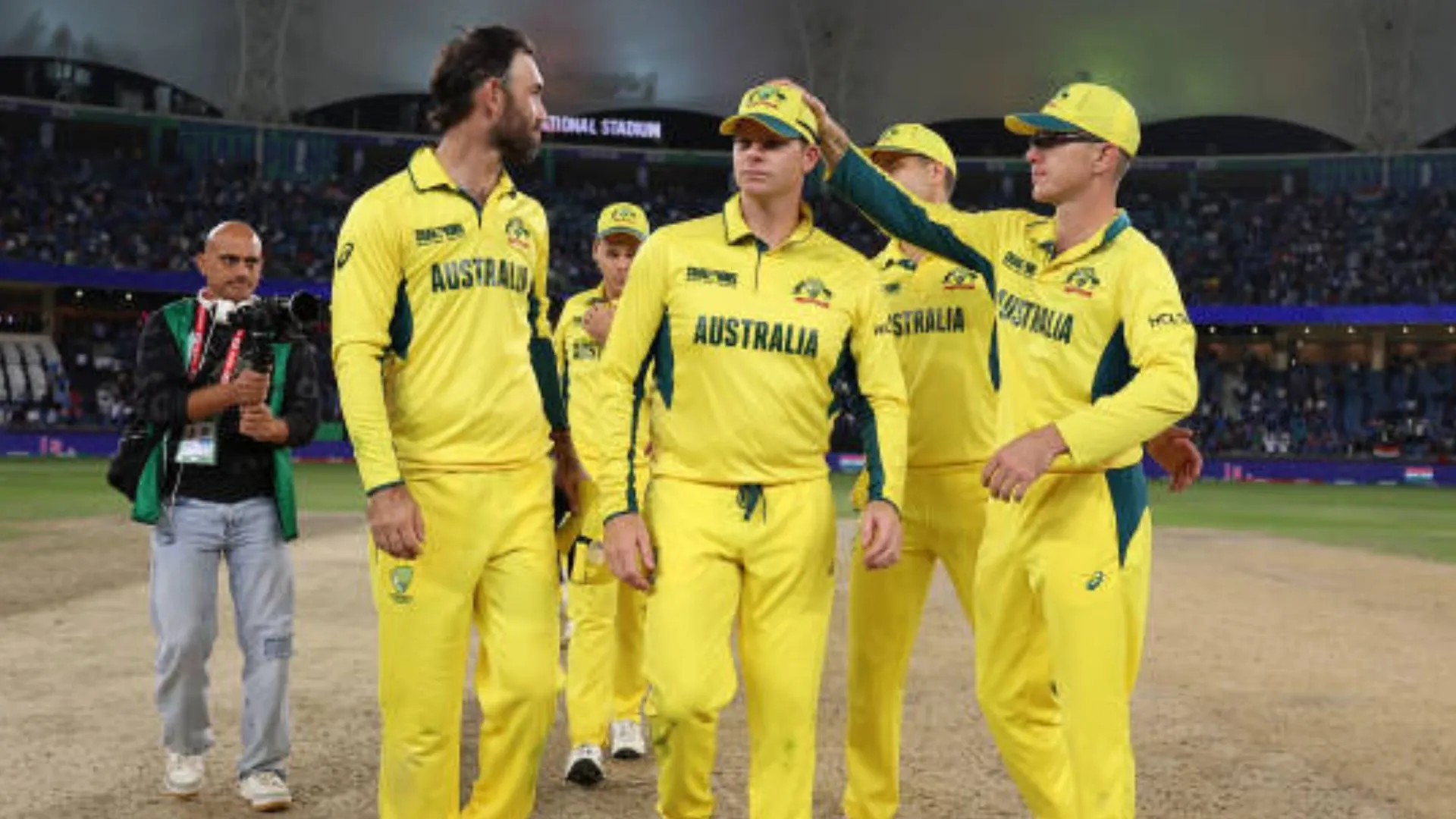 अचानक Steve Smith ने वनडे से संन्यास लेकर सभी को चौकाया
