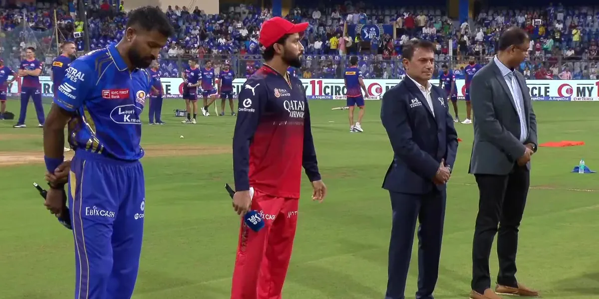 MI vs RCB (3)