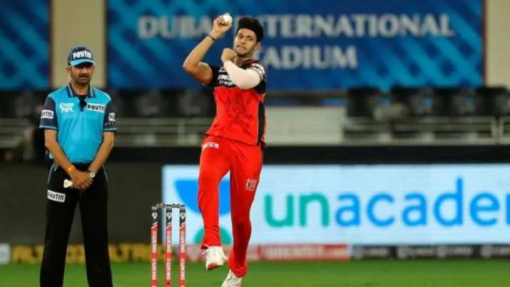 IPL 2020 | Shivam Dube Not The Right Choice For RCB To Bowl At The Death: Irfan Pathan - Tech Kashif