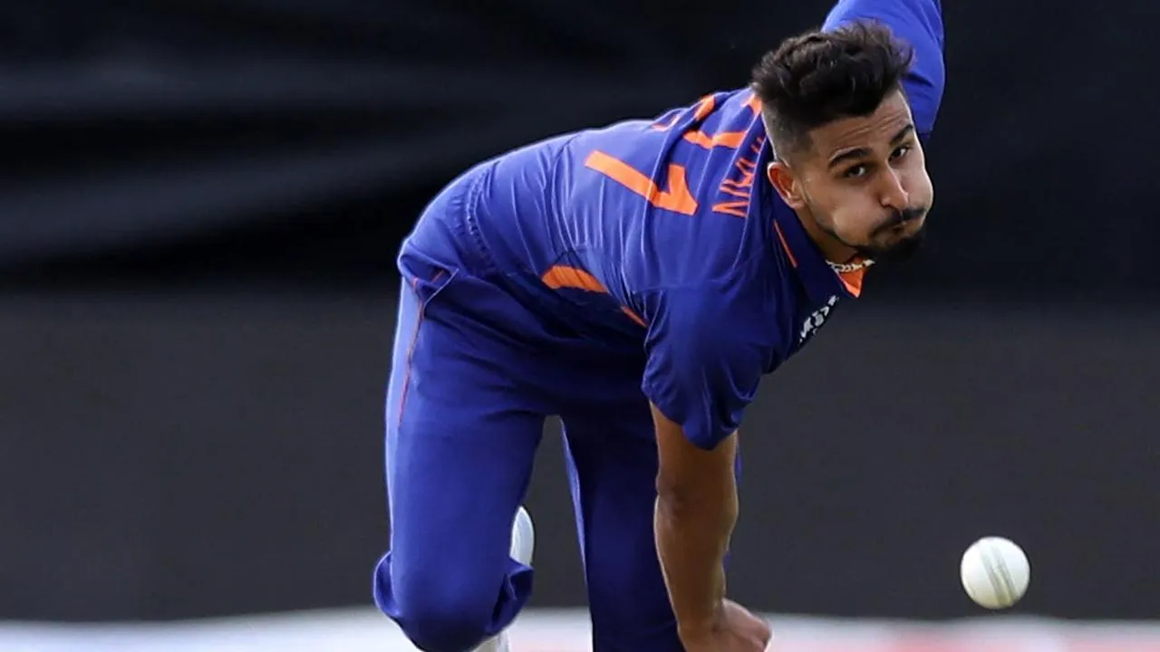 As speedster Umran Malik makes his debut for India, here is a list of 4 bowlers