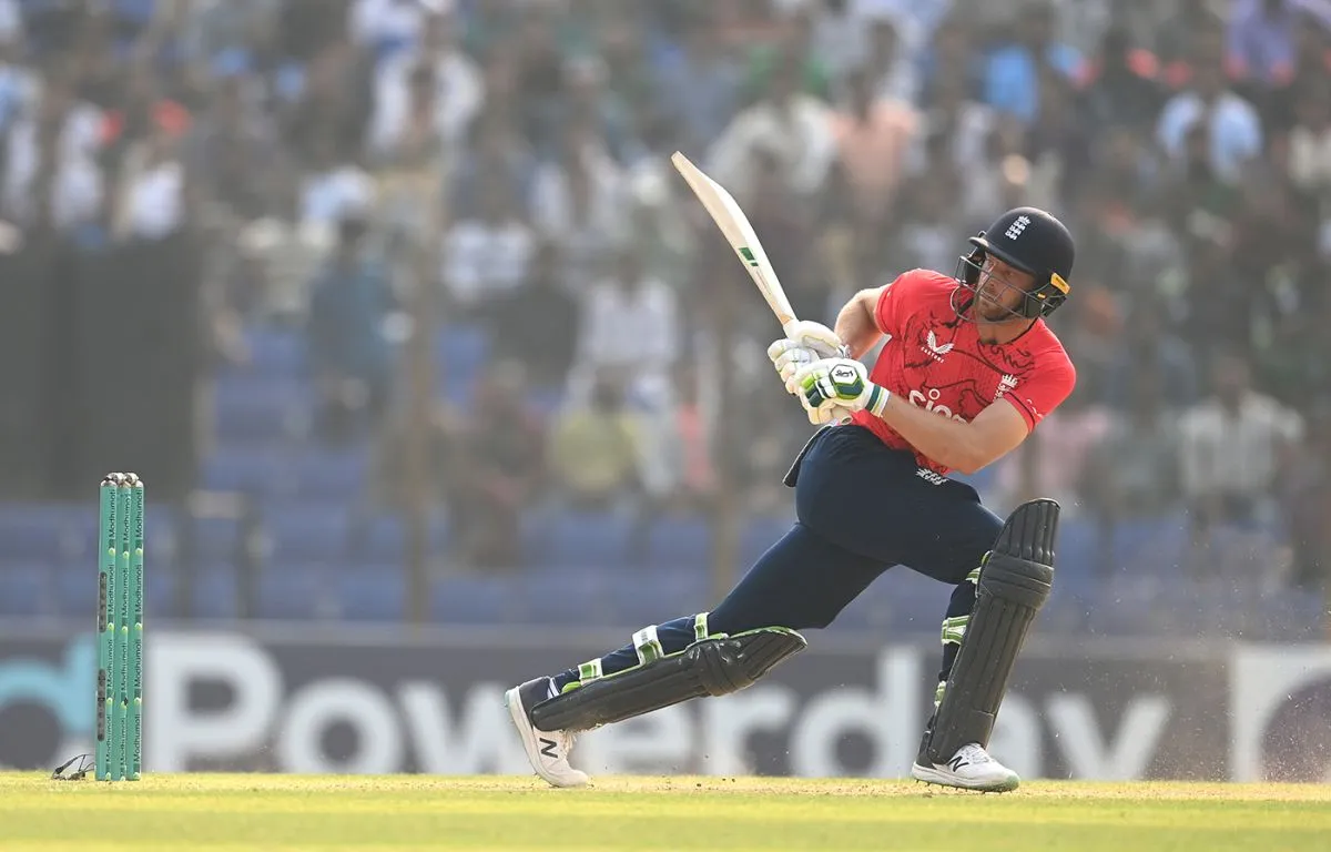 Jos Buttler reverse-sweeps during his half-century, Bangladesh vs England, 1st T20I, Chattogram, March 9, 2023