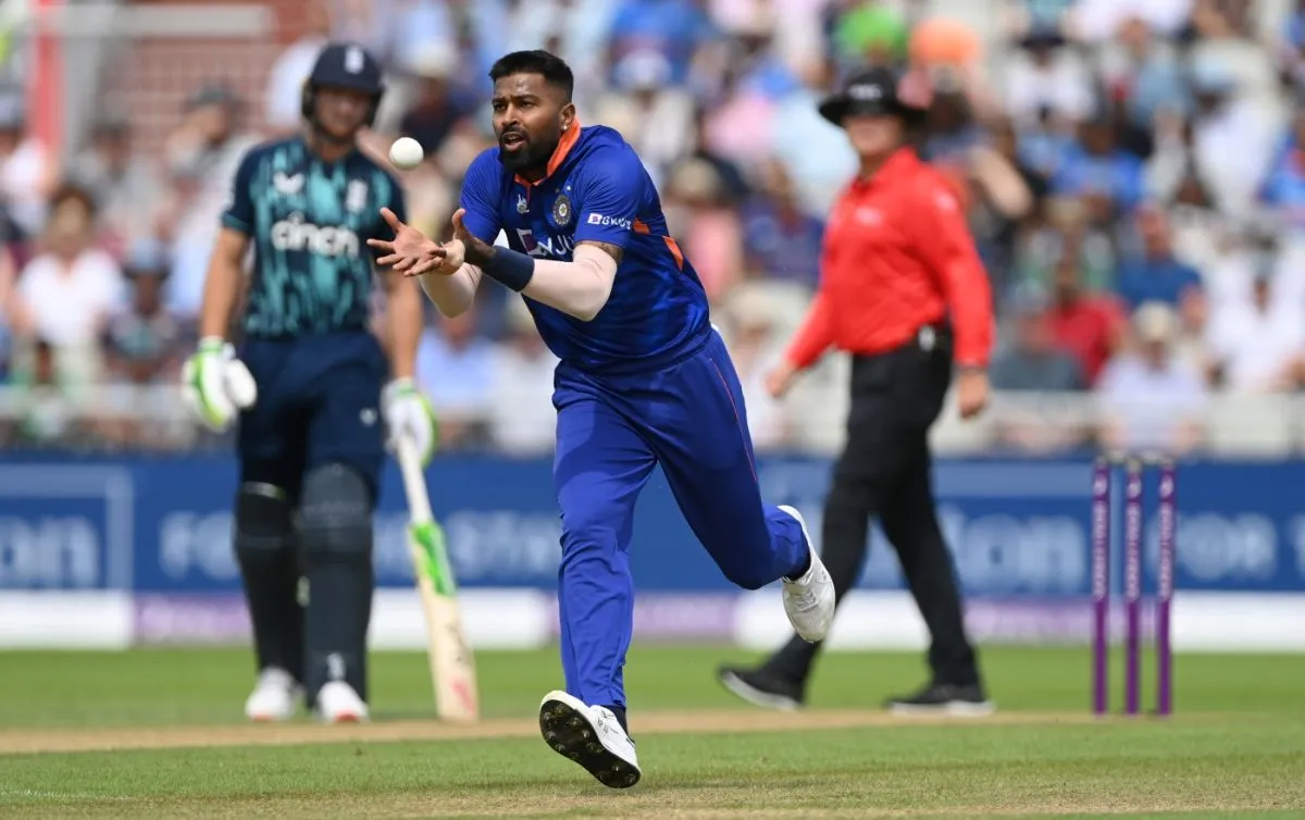 Hardik Pandya completes the return catch that sends back Ben Stokes, England vs India, 3rd ODI, Manchester, July 17, 2022